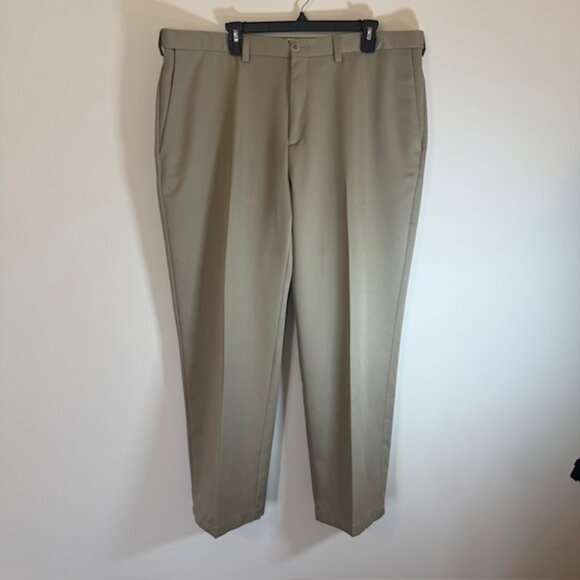 Haggar Other - Haggar 40x29 Mens Khaki Pants Trousers Tan Office Church Wedding Business